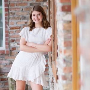 Meet your Posher, Olivia
